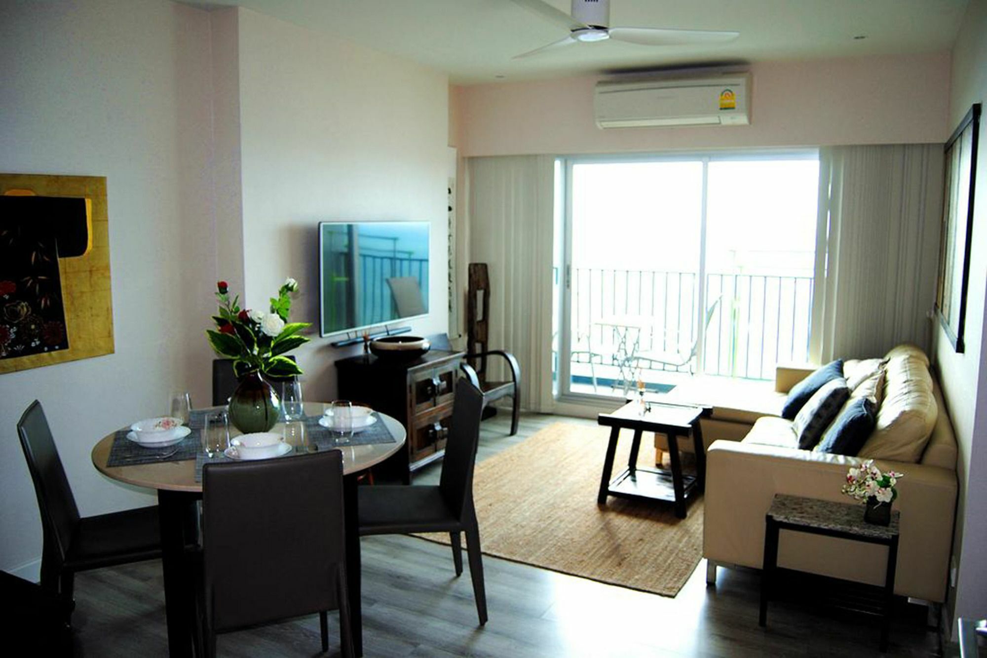 Centric Sea By Uplus Apartment