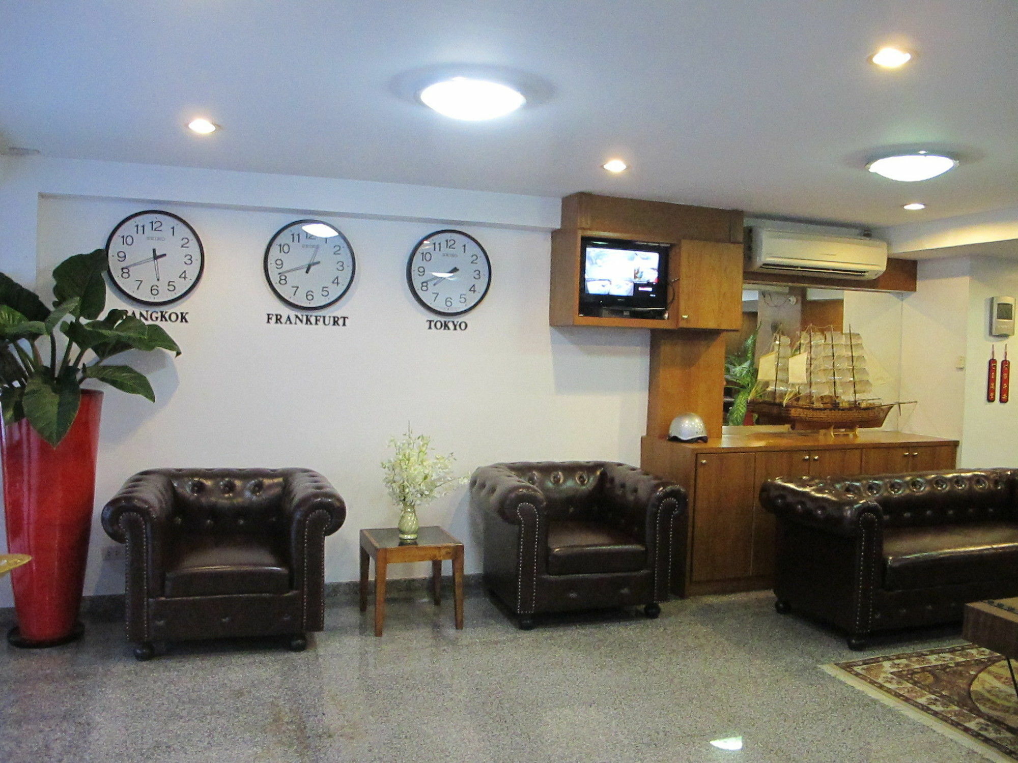 Mosaik Aparthotel 2*