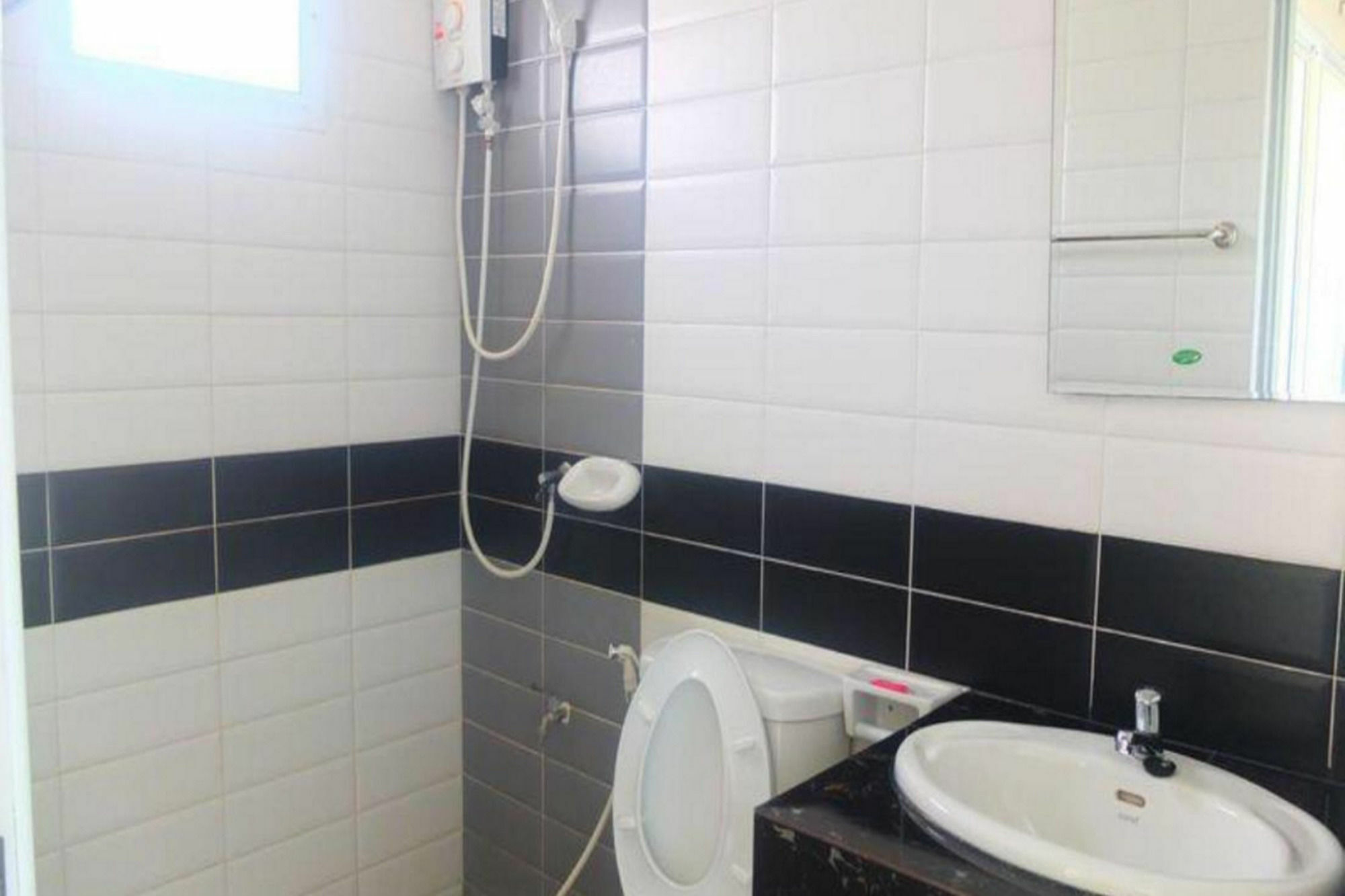 Lk Pavilion Executive Serviced 2* Pattaya