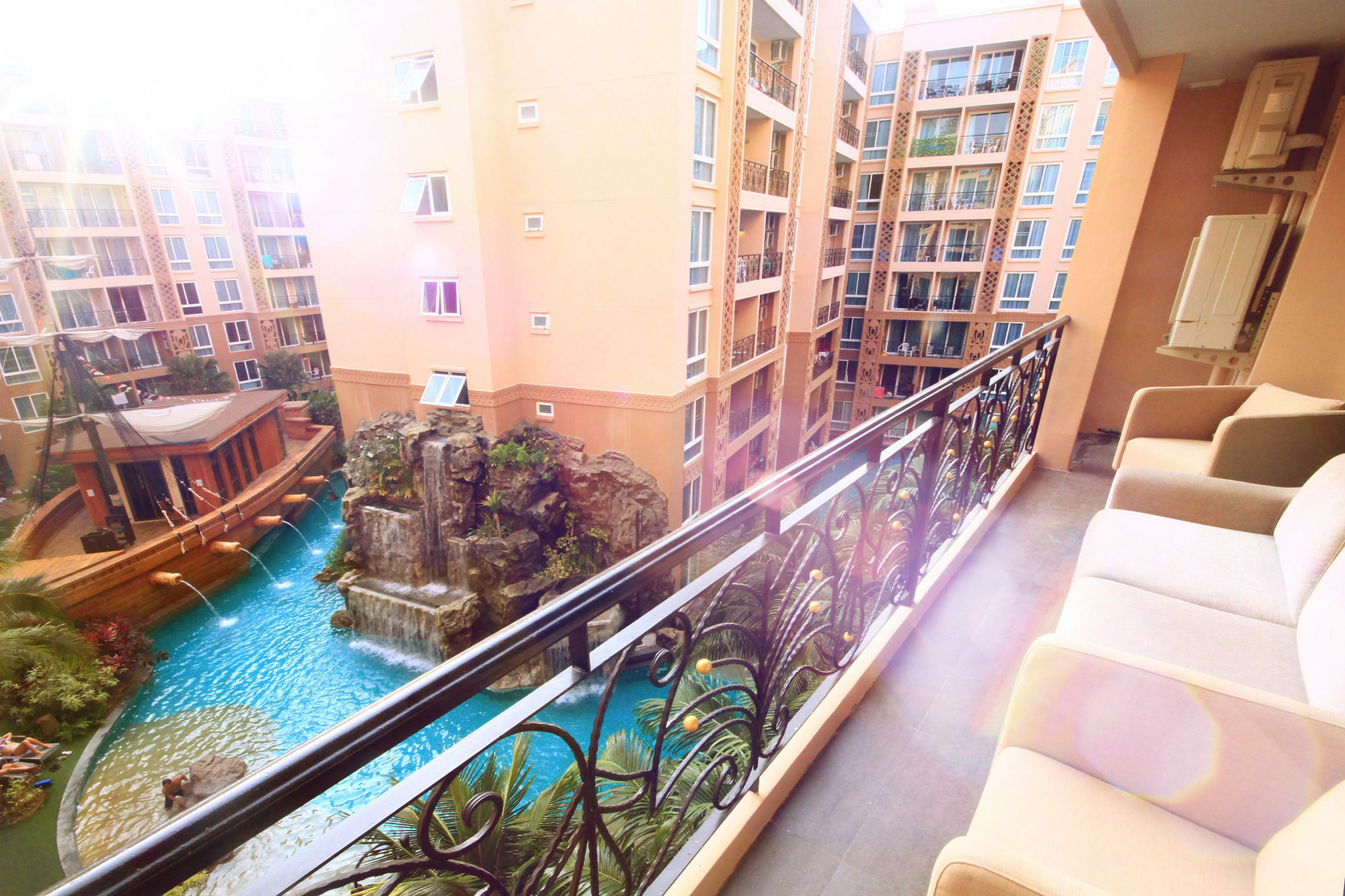 Hotel Atlantis & Water Park By The Sea