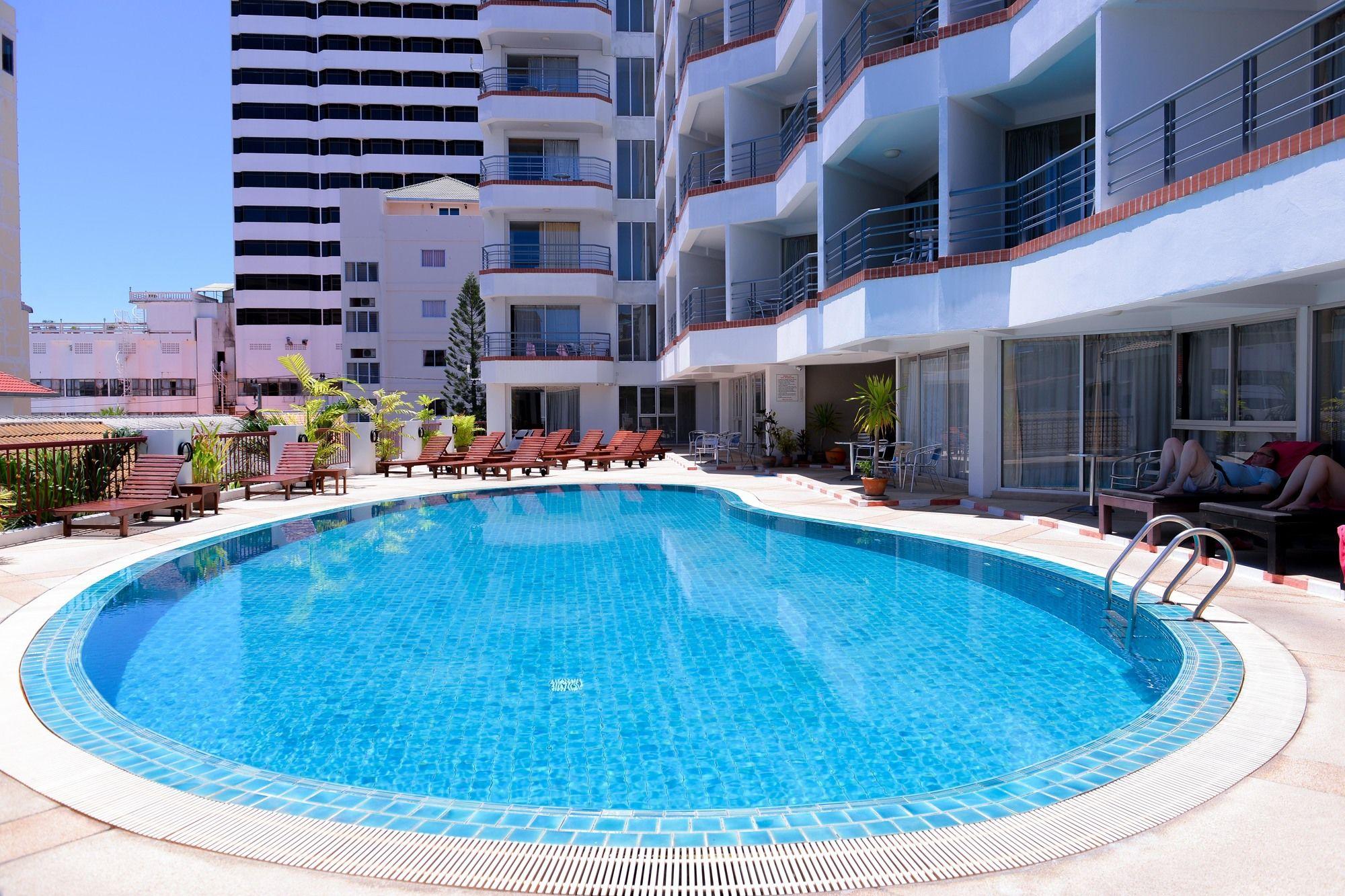 Sandy Spring Hotel