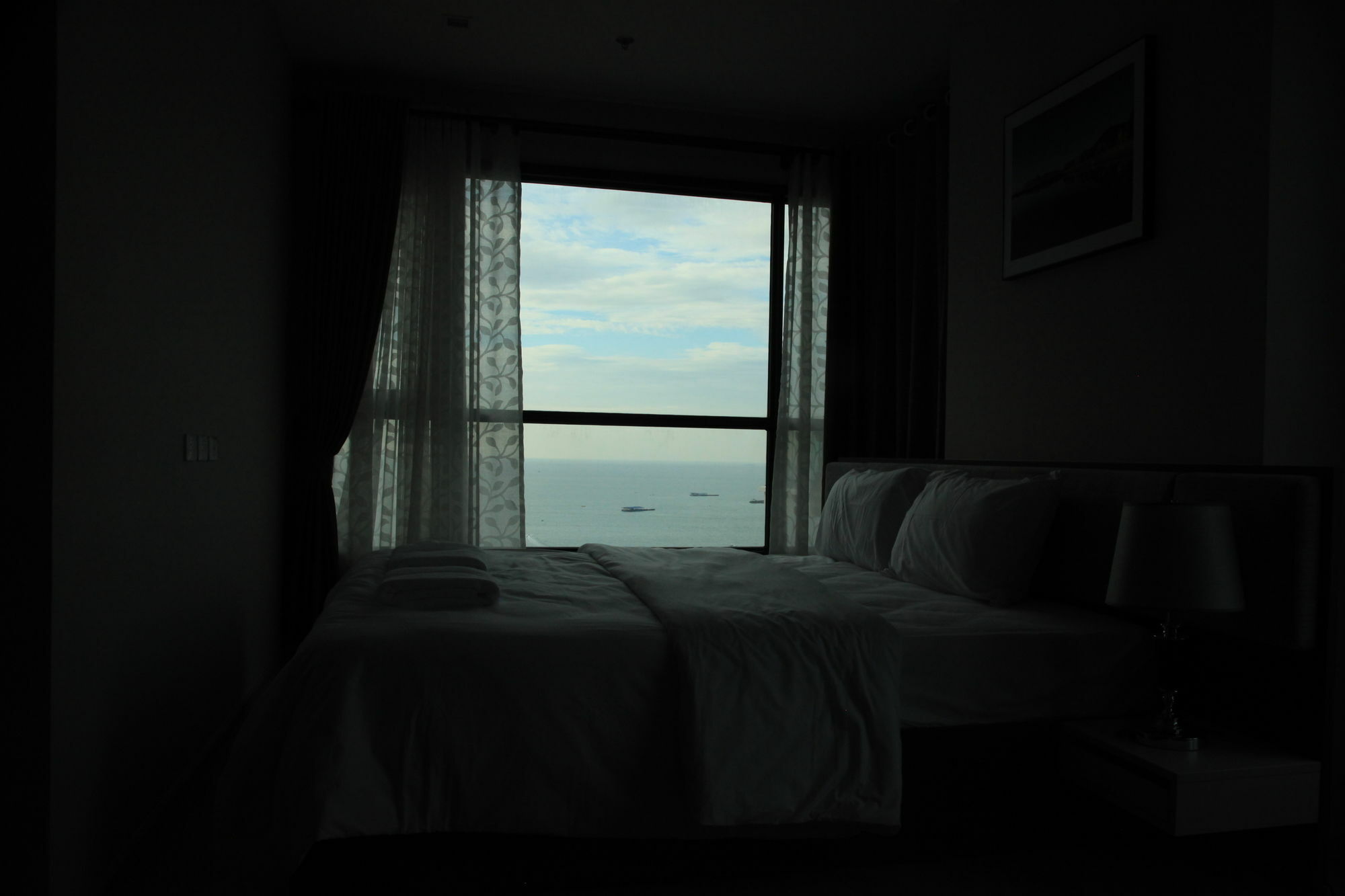 Aparthotel Sea View Long Balcony With Rooftop Pool In Pattaya