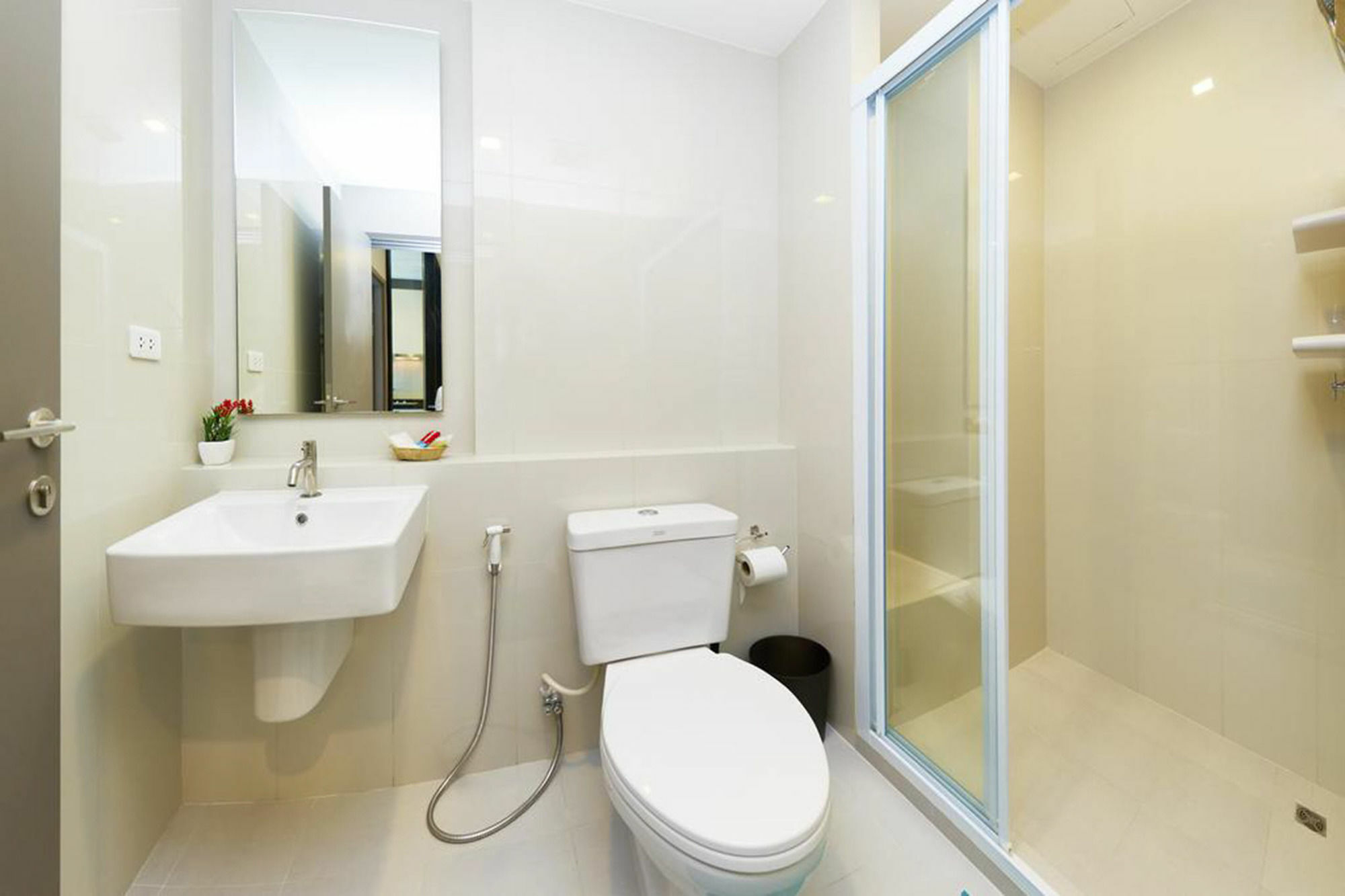 Aparthotel Sea View Long Balcony With Rooftop Pool In 3*