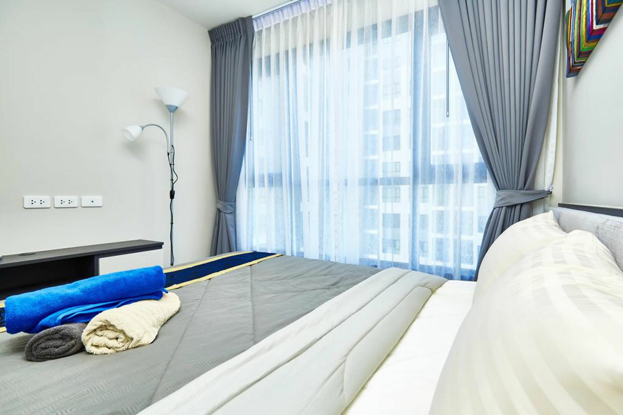 Sea View Long Balcony With Rooftop Pool In 3*