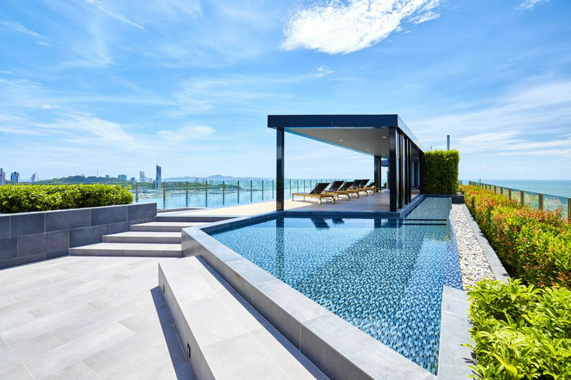 Aparthotel Sea View Long Balcony With Rooftop Pool In