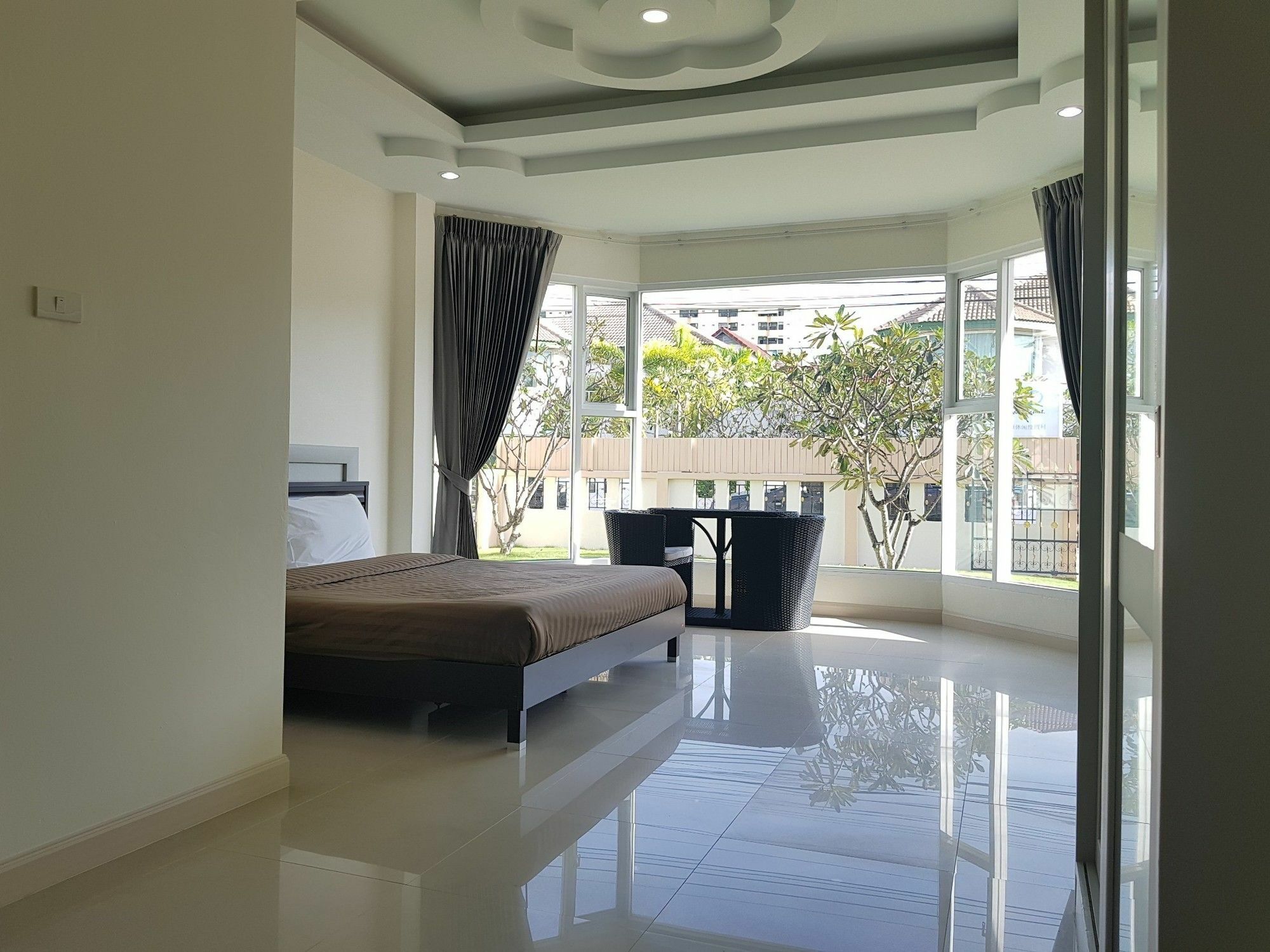 Ty 233 Villa