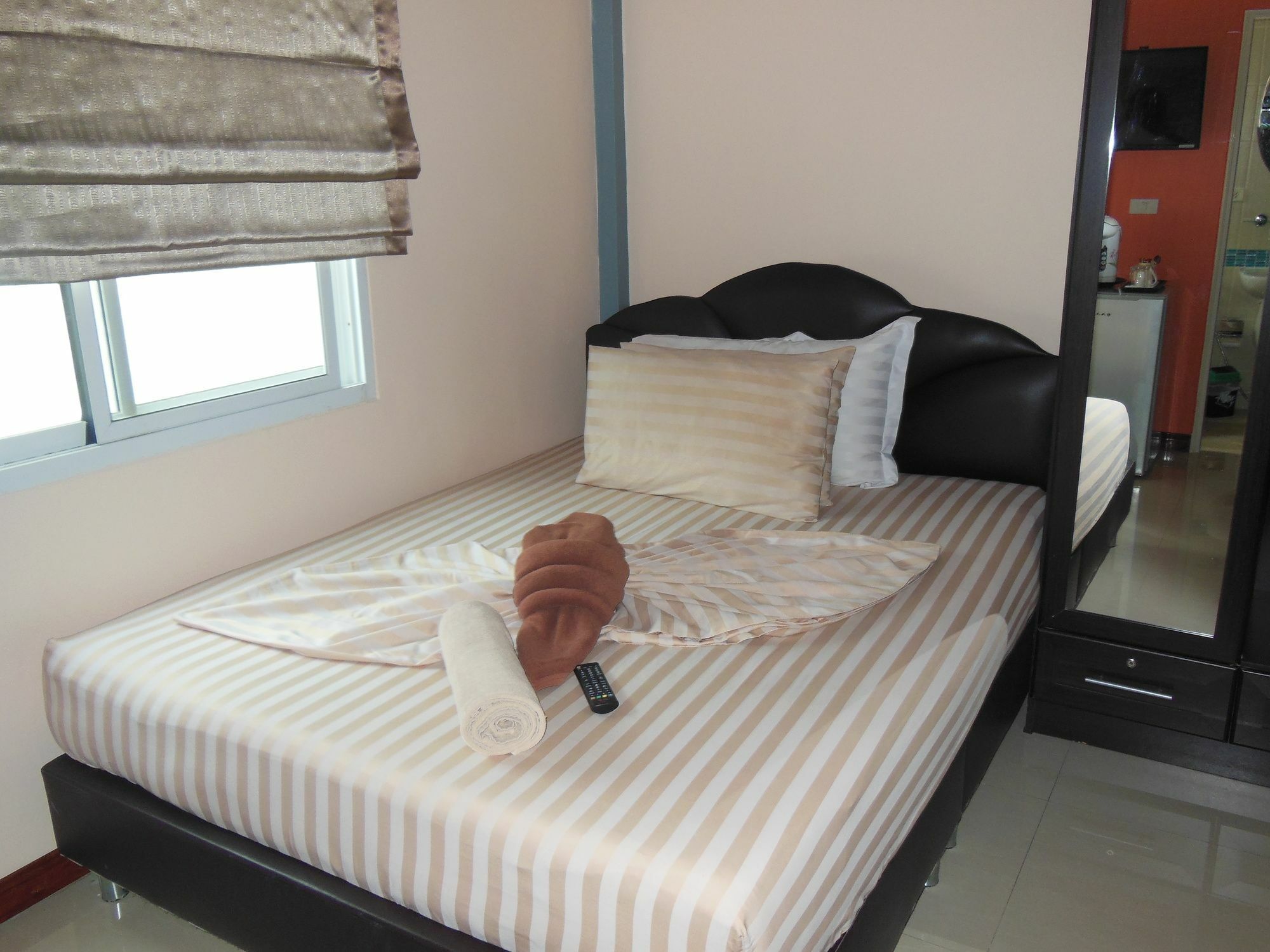 Boomerang And Bar Guest house Pattaya