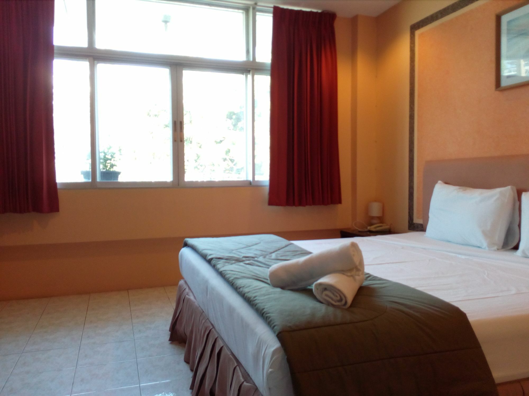 Fnb Hotel 2*