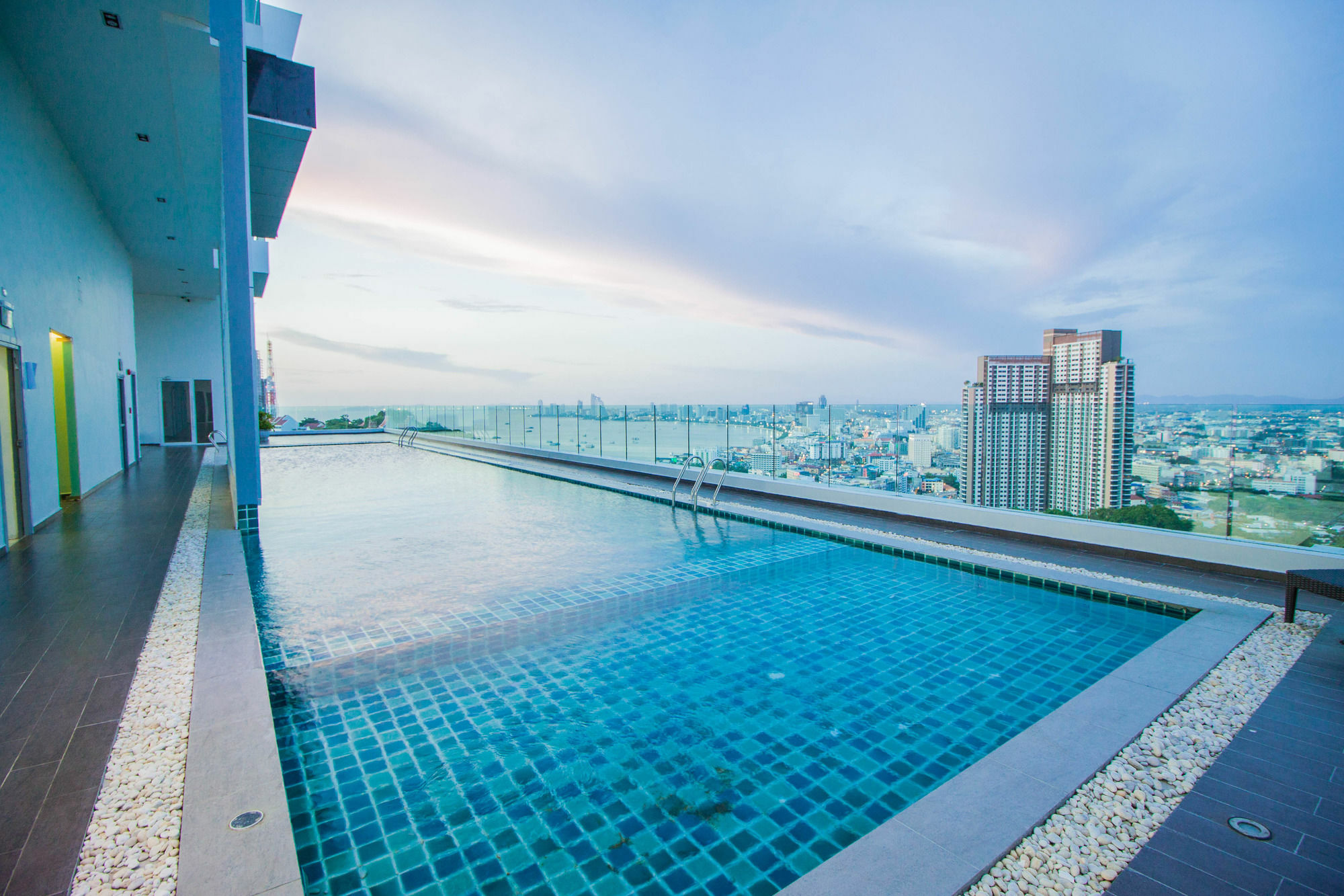 Vision Pratumnak By Sunny Apartment *