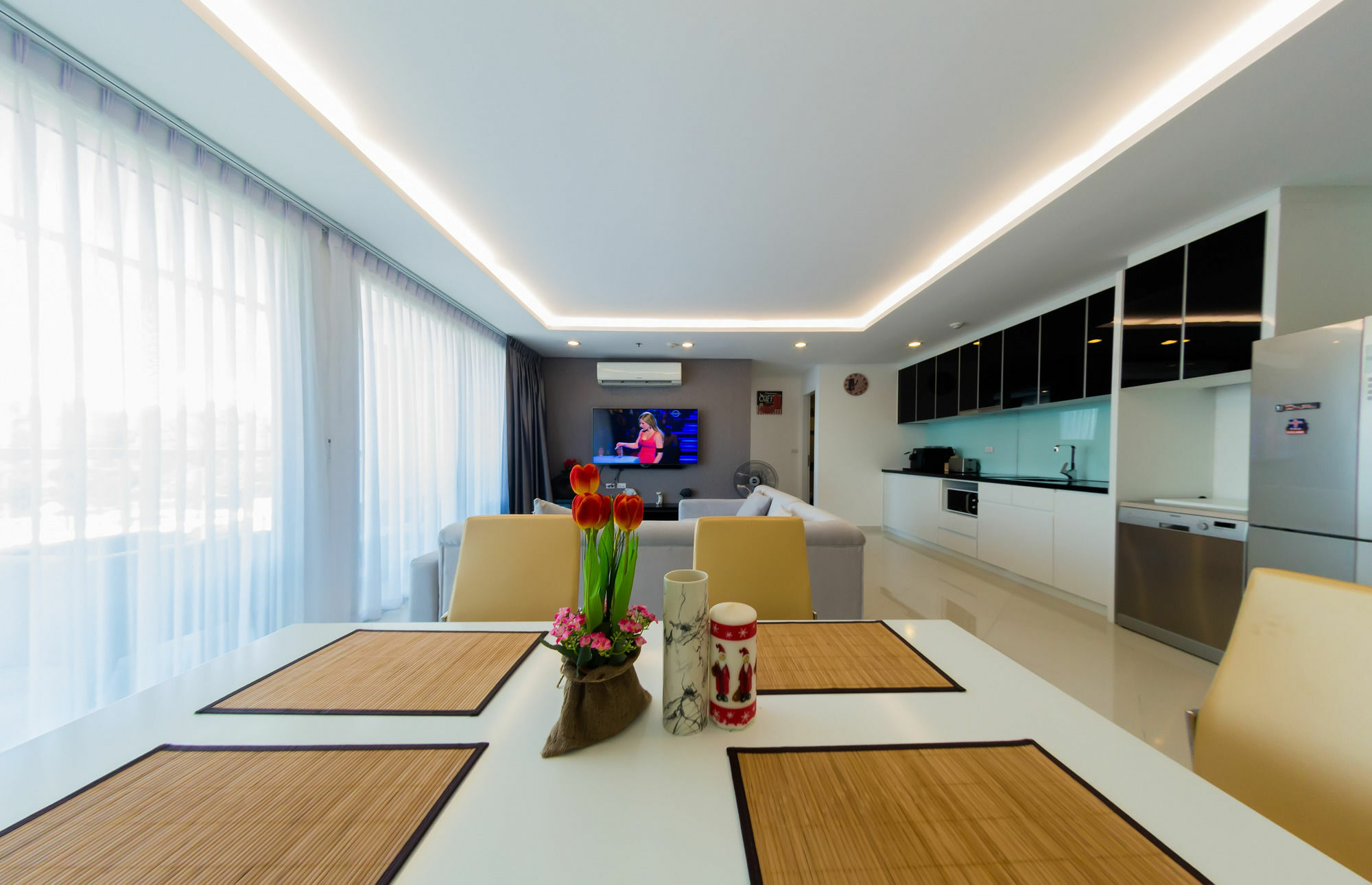 Vision Pratumnak By Sunny Apartment Pattaya