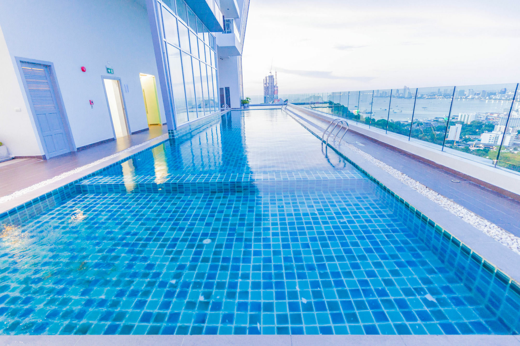 Vision Pratumnak By Sunny * Pattaya