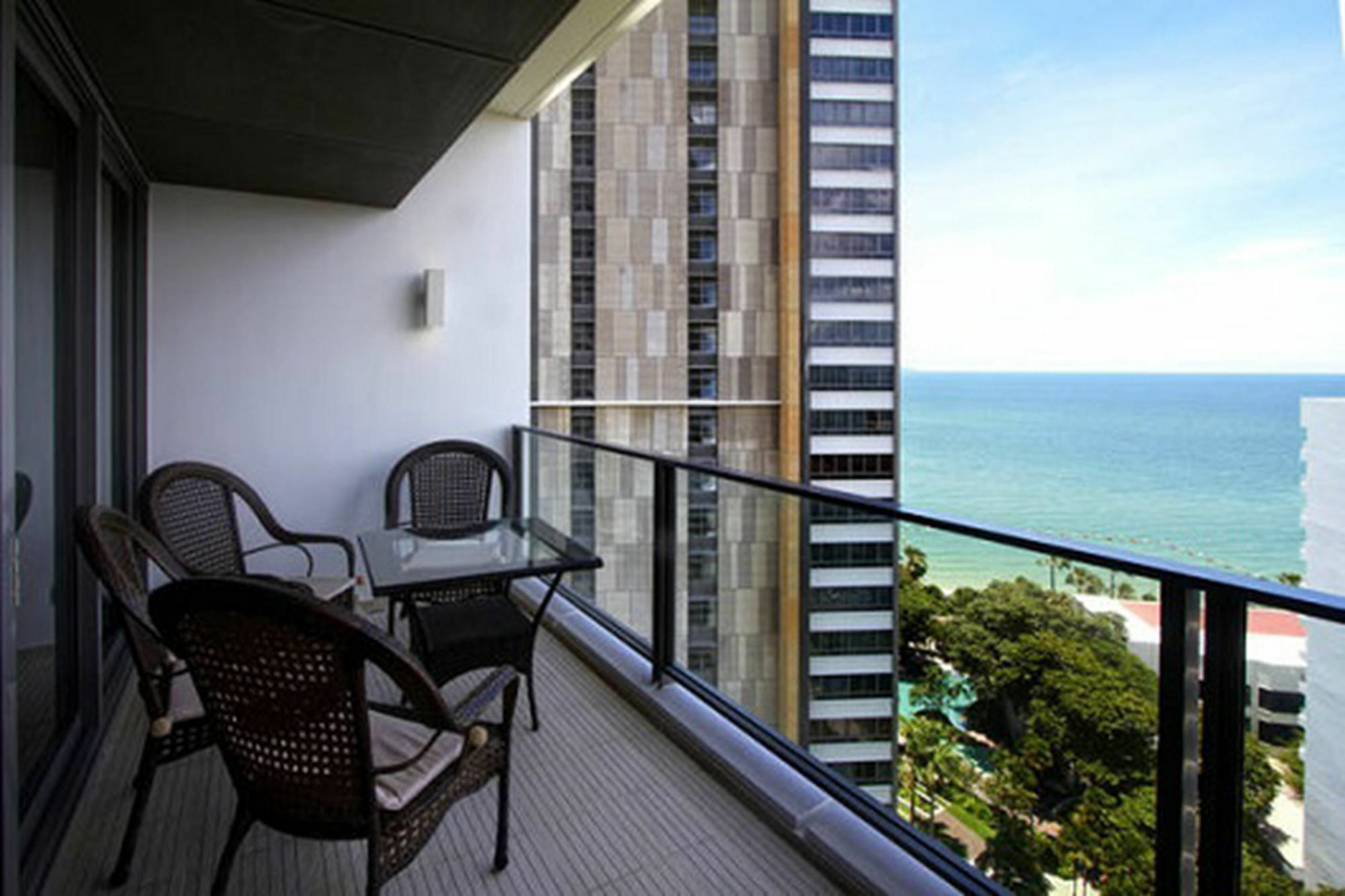 Northpoint Luxury By Grandisvillas Apartment Pattaya