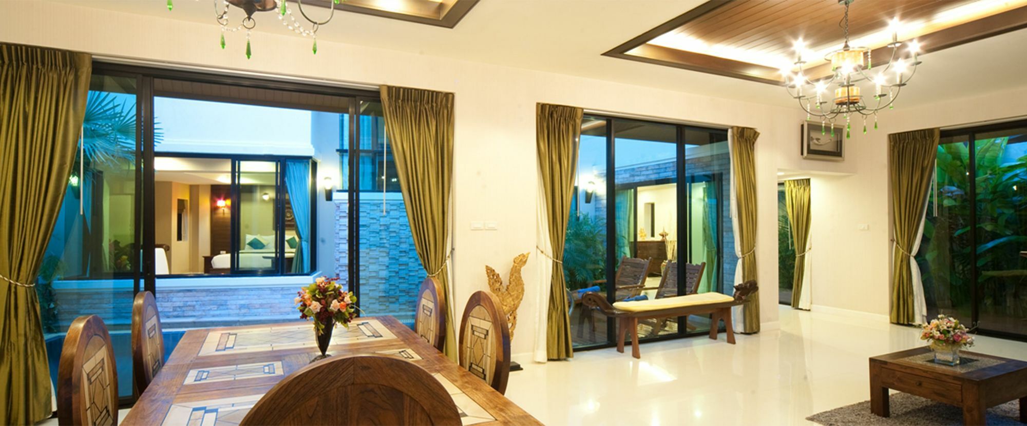 Natcha Pool Villa Pattaya