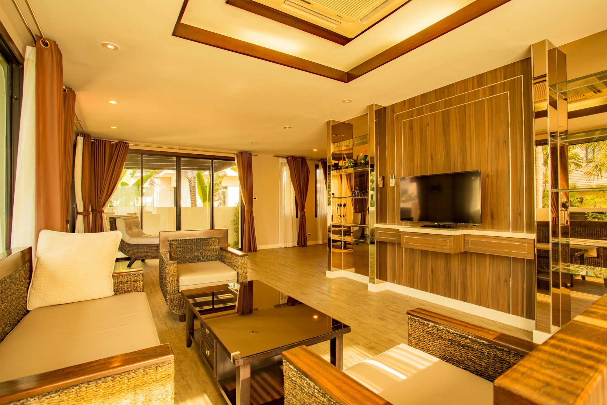 Villa Natcha Pool Pattaya