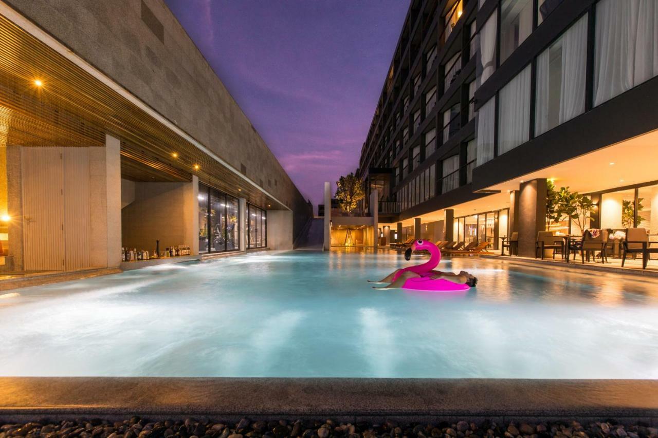 Ana Anan & 5* Pattaya