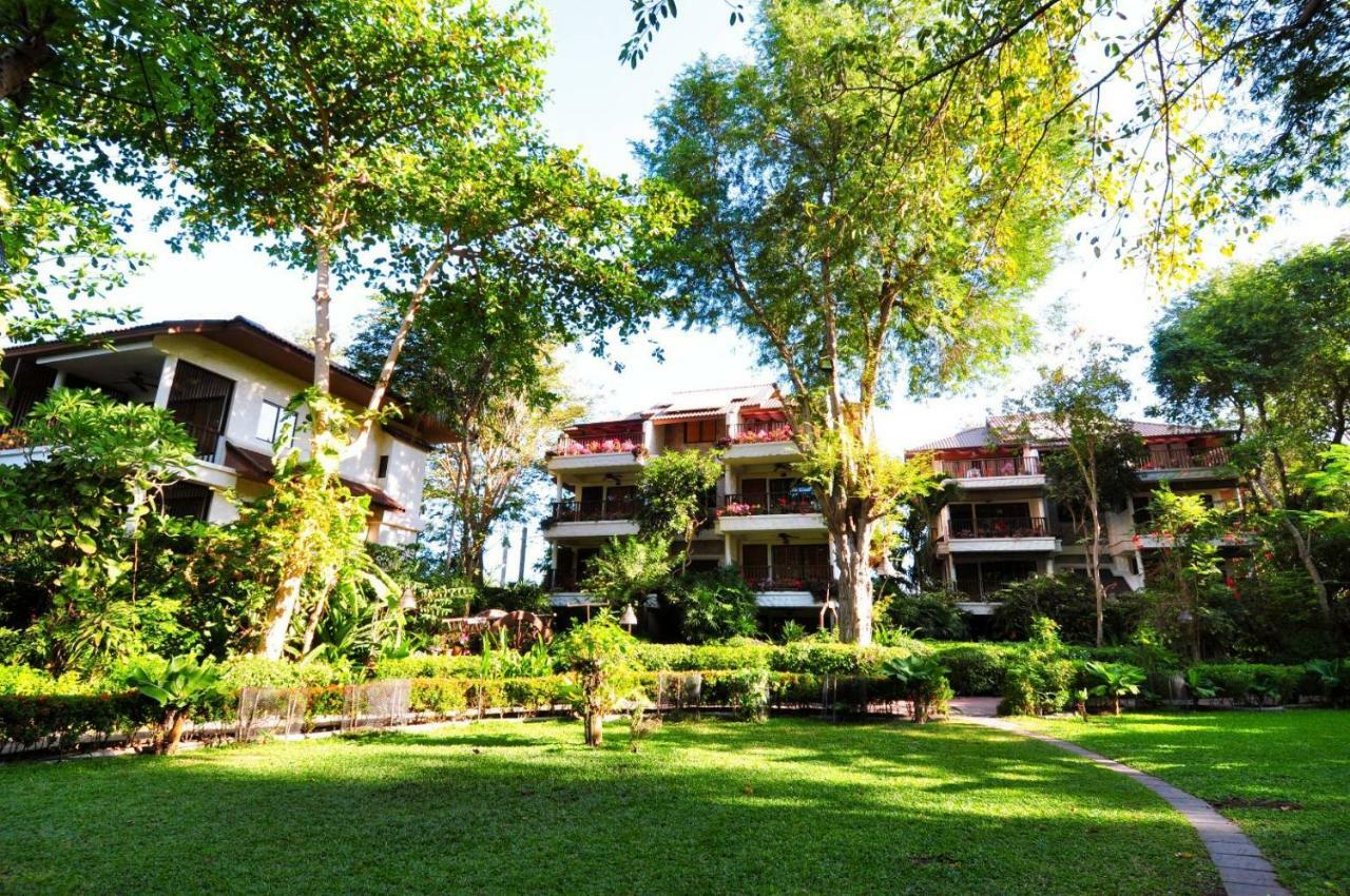 Resort Birds And Bees Pattaya