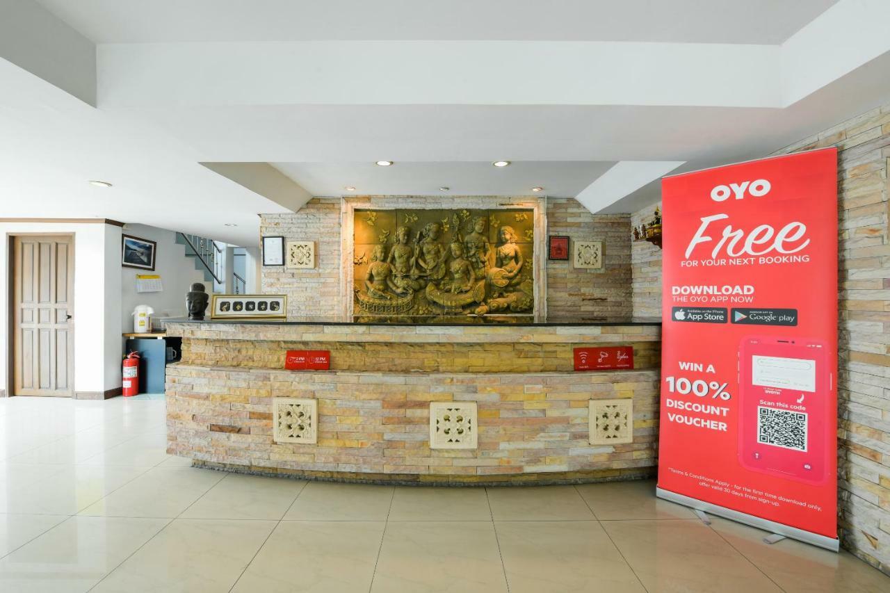 Hotel Oyo 285 The Modern Place 2*