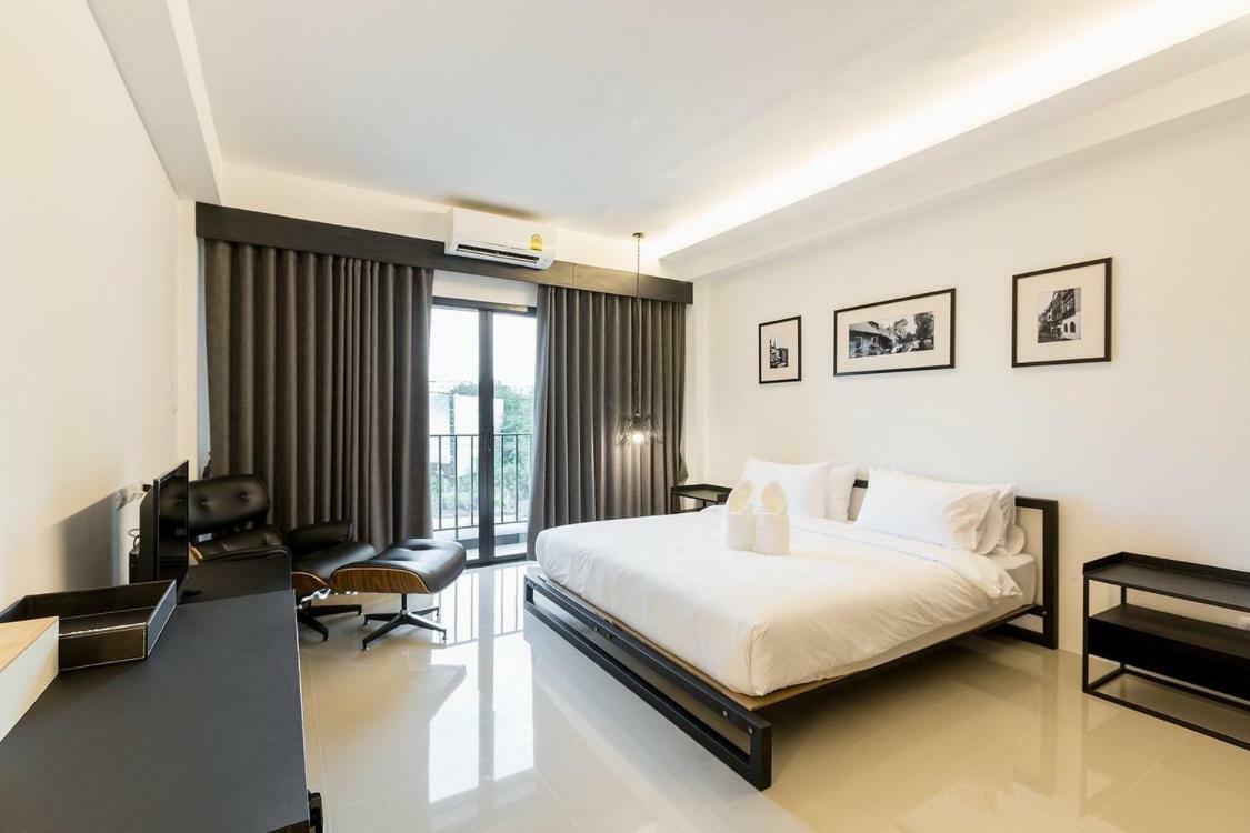 Monoroom Hostel