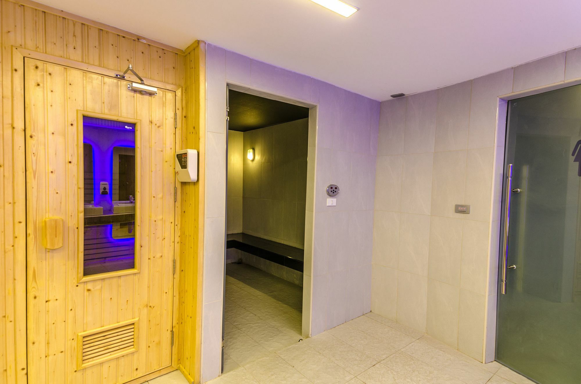 Ccr Managed By Aha Smartstay Aparthotel 4*