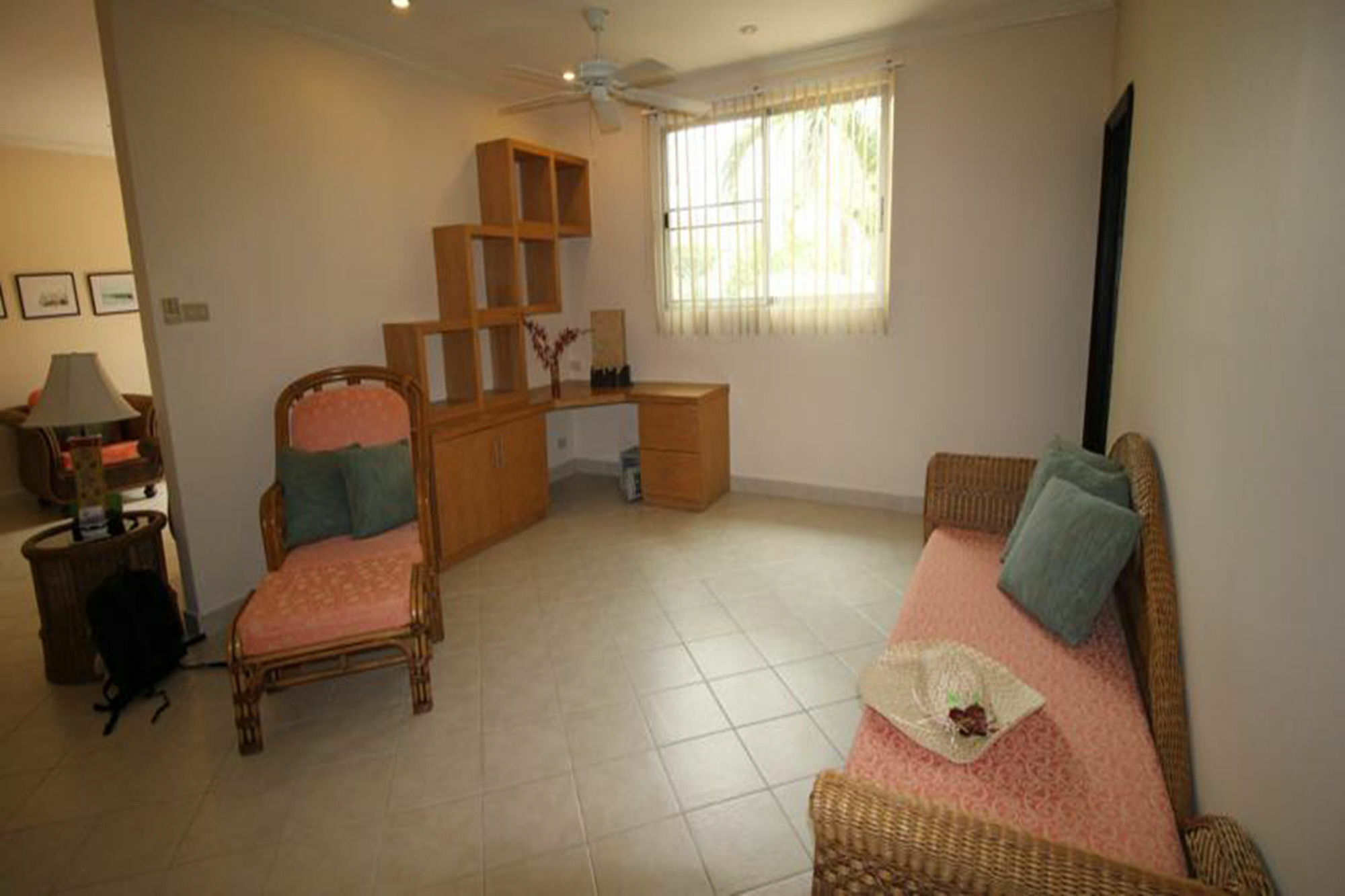 Butterfly Garden Boutique Residences: Luxury & With Full Amenities Pattaya