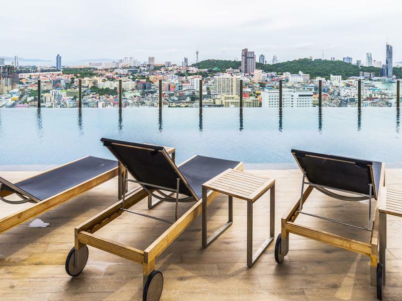 Favstay - The Base * Pattaya