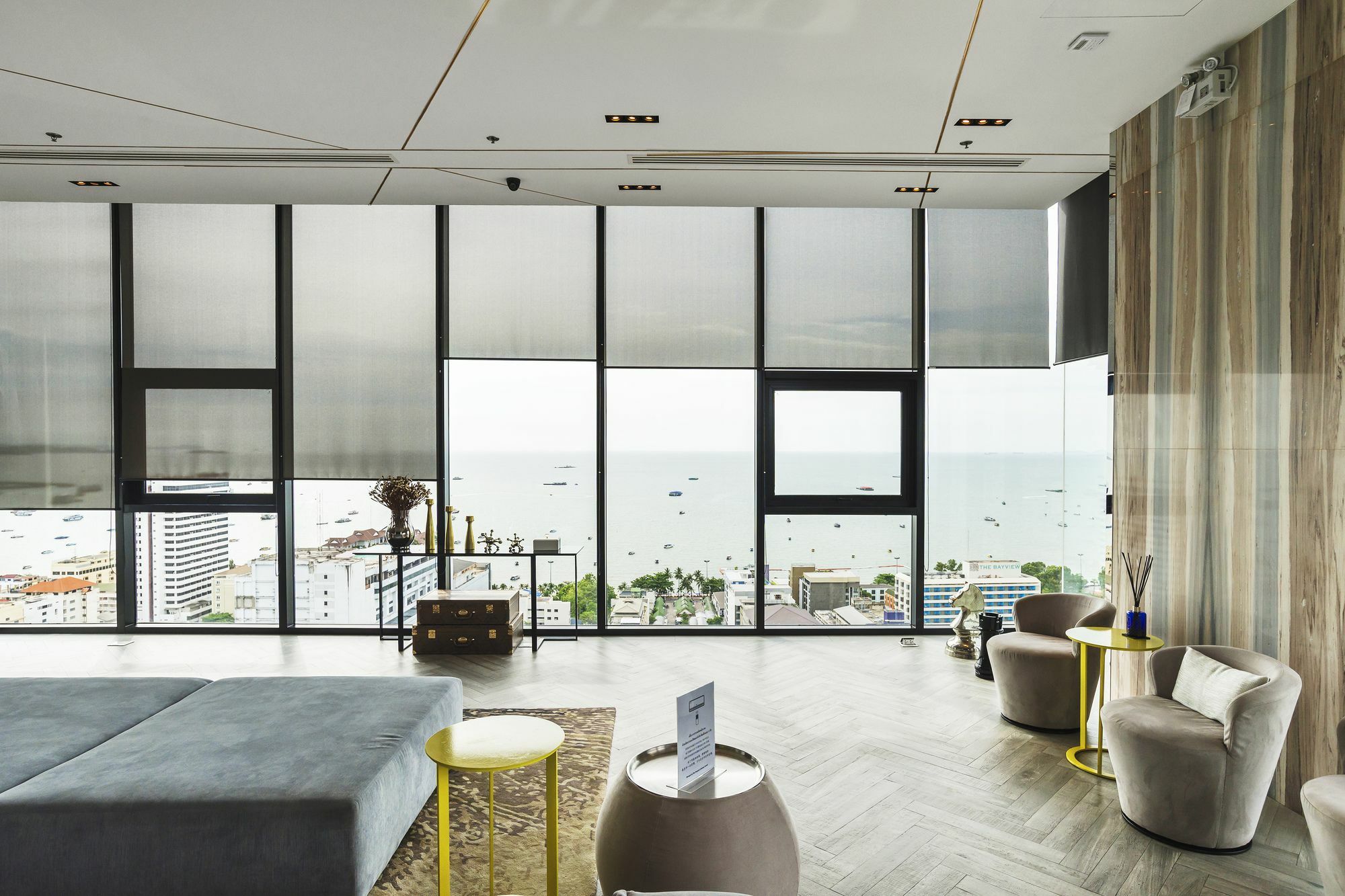 Favstay - The Base Pattaya