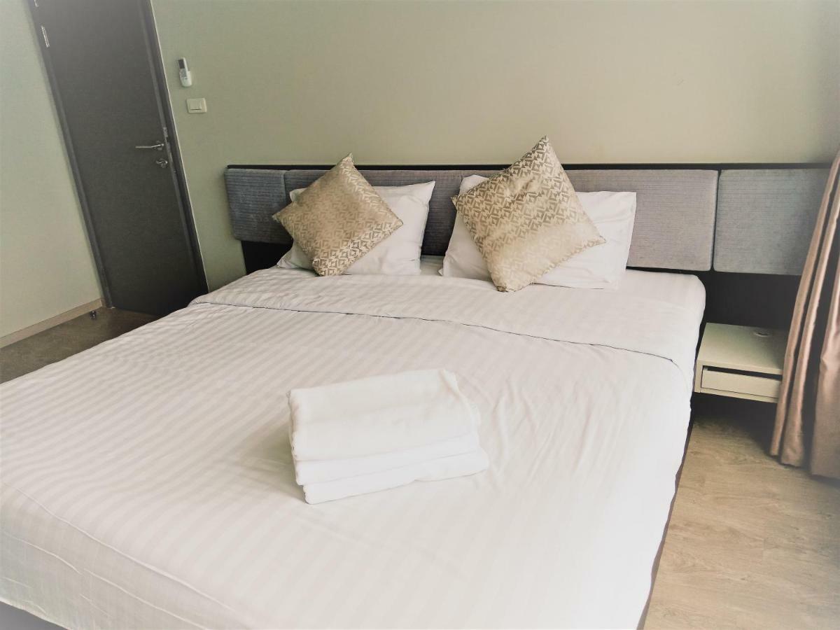 Apartment Llx At The Base Pattaya
