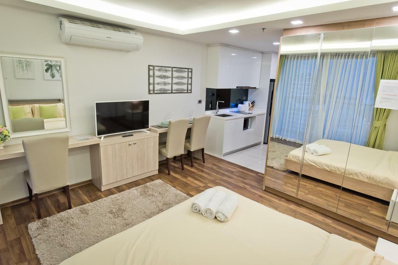 Apartment Stylish In Peak Towers