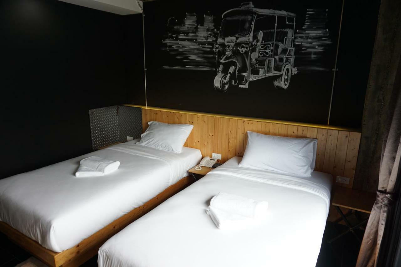 Hotel Nine Blue