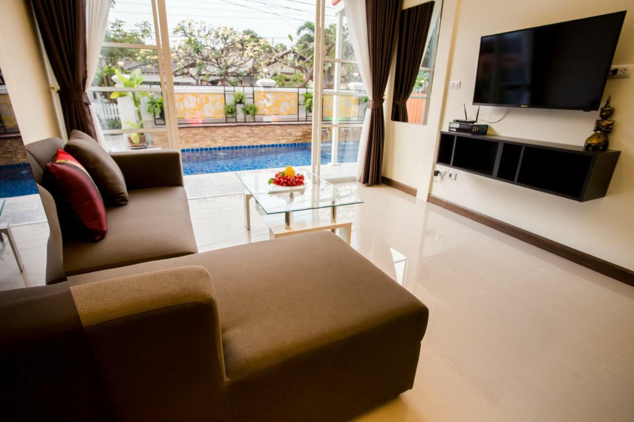 Pool 39b 300 Mater To Gate Villa
