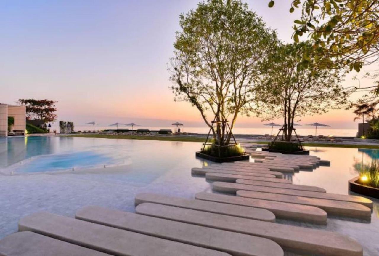 Stunning Sunset On 30th Floor Front@veranda Pattaya