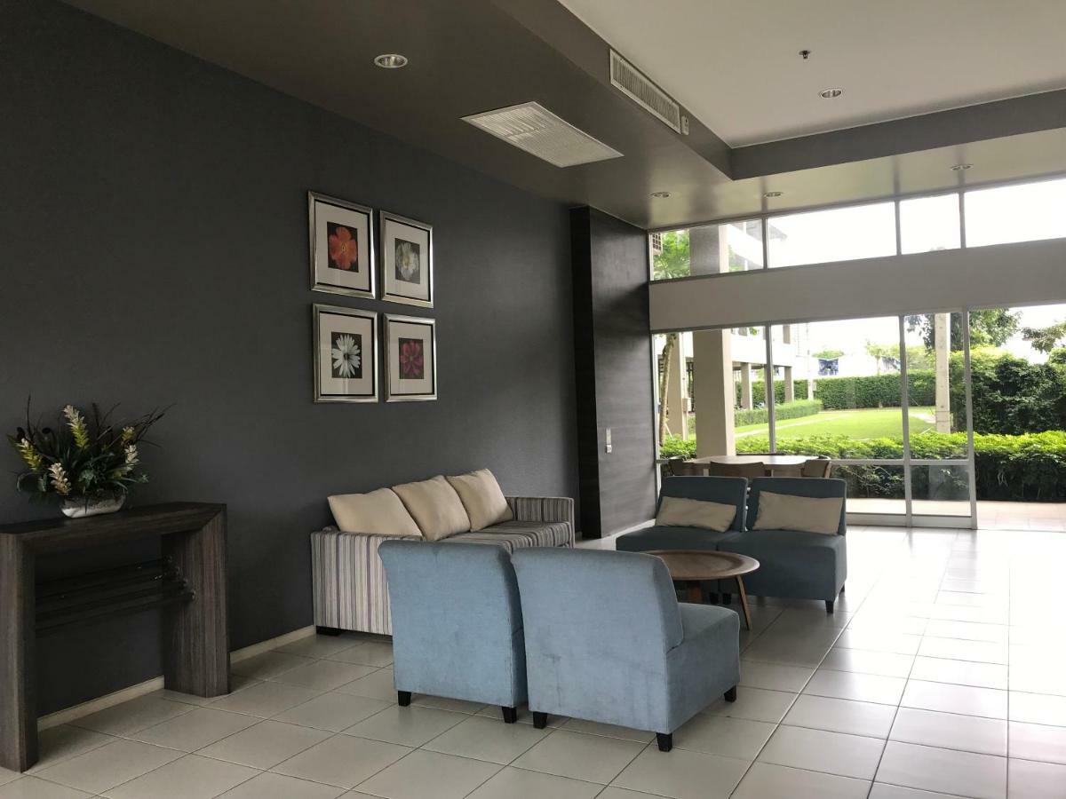 Apartment Lumpini Wong Amat *