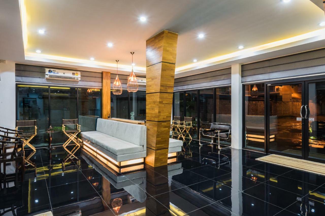 Nine Blue Hotel 3*