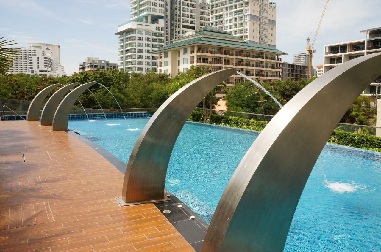 Garden View In Peak Towers Apartment Pattaya
