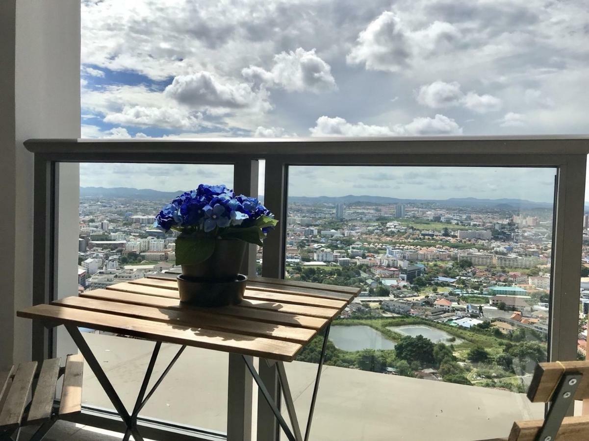 Unixx By Alvin Pattaya