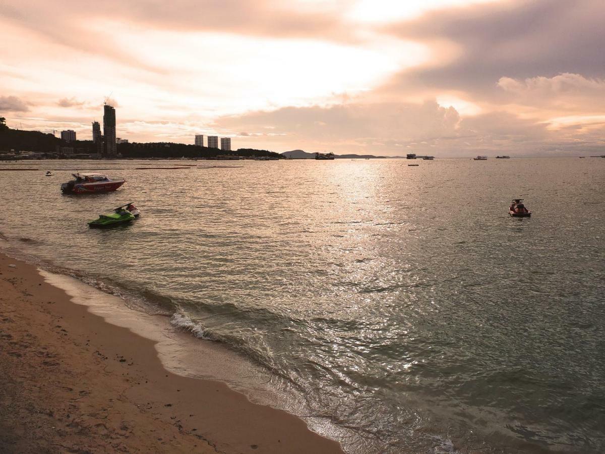 Montana Court Apartment