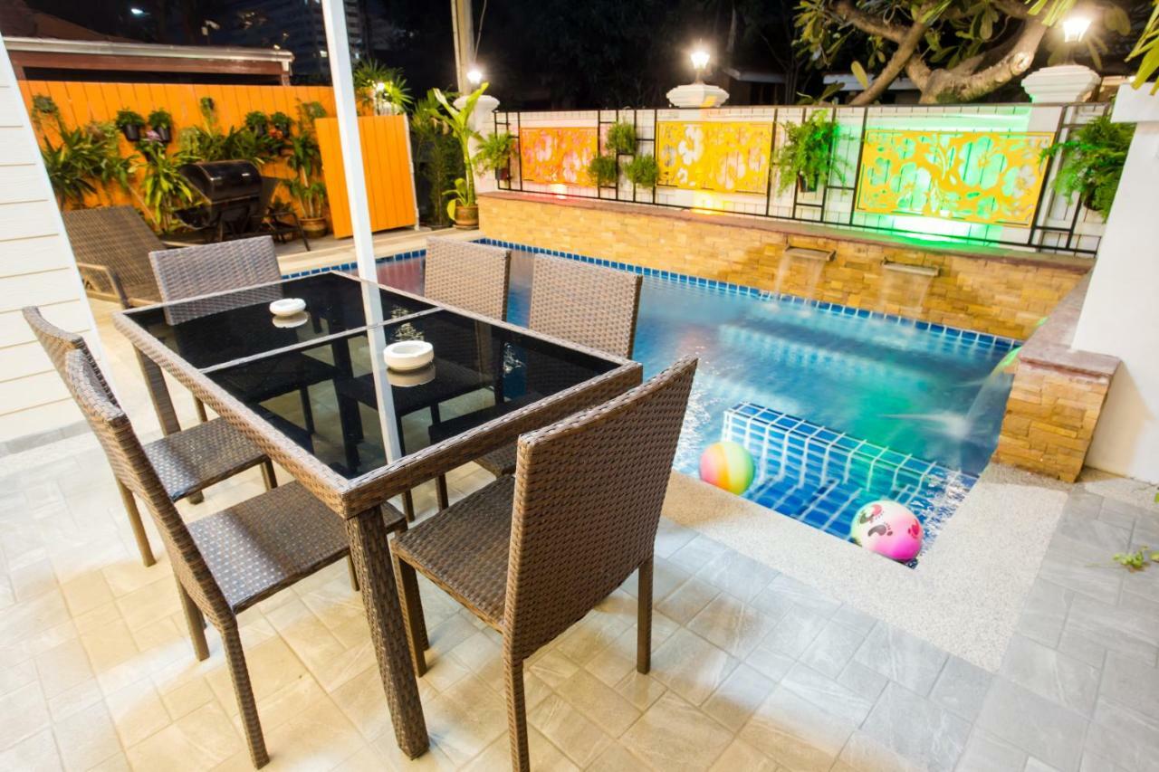 Pool 39b 300 Mater To Gate Villa *