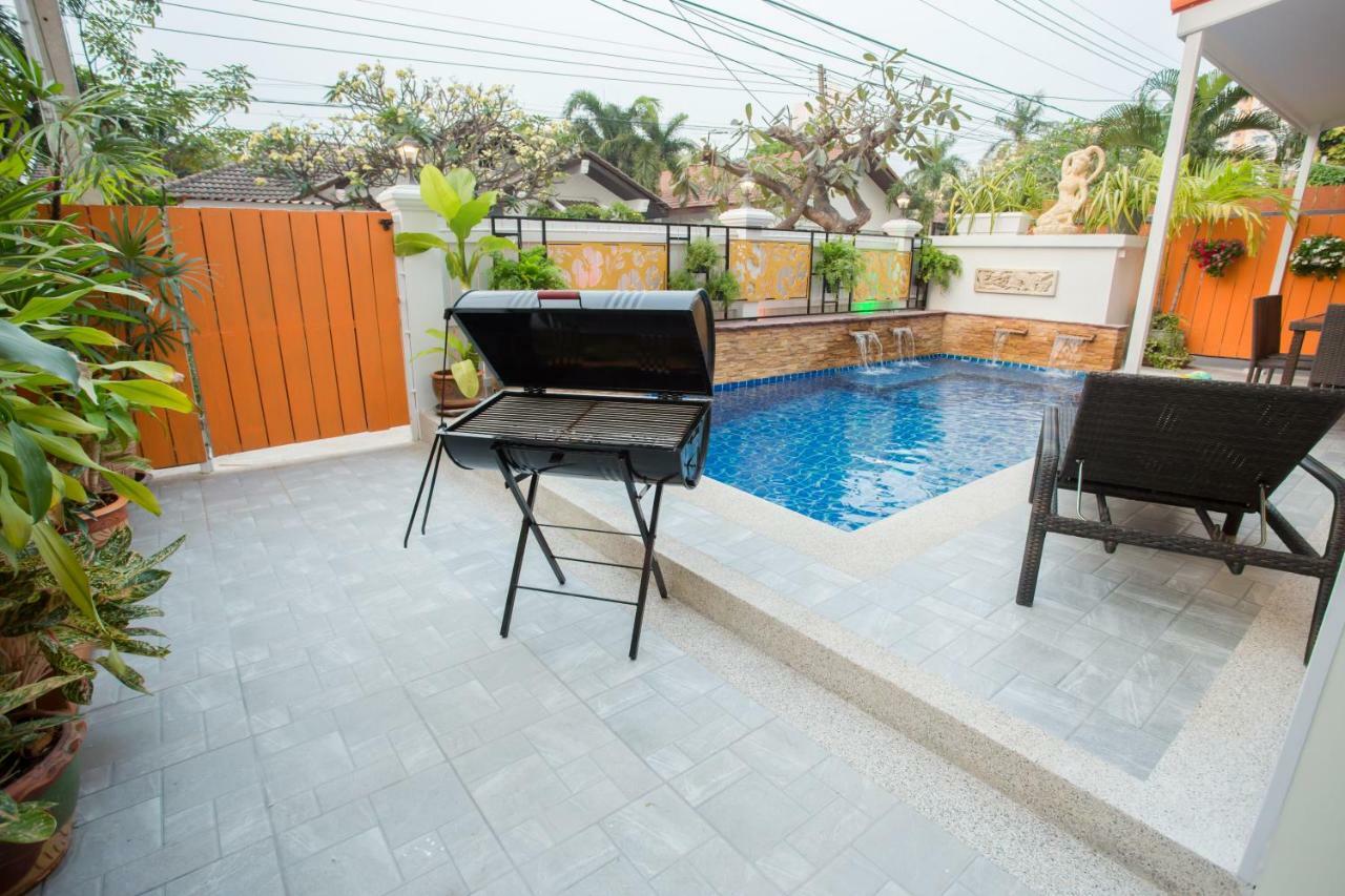 Villa Pool 39b 300 Mater To Gate Pattaya