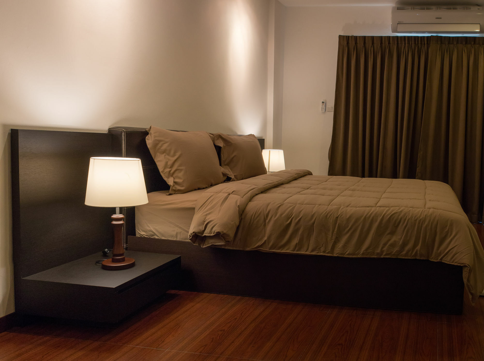 Hideaway And Bar Guest house 2*