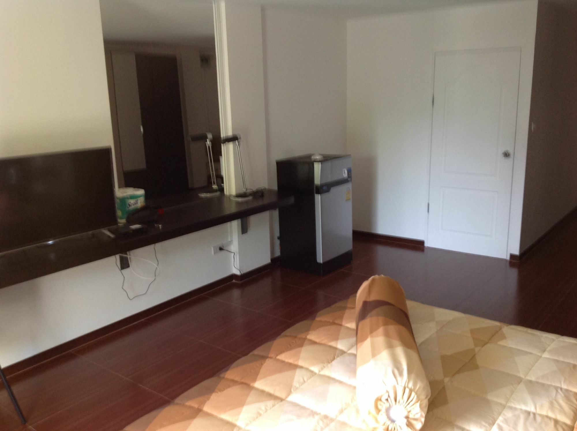 Hideaway And Bar 2*