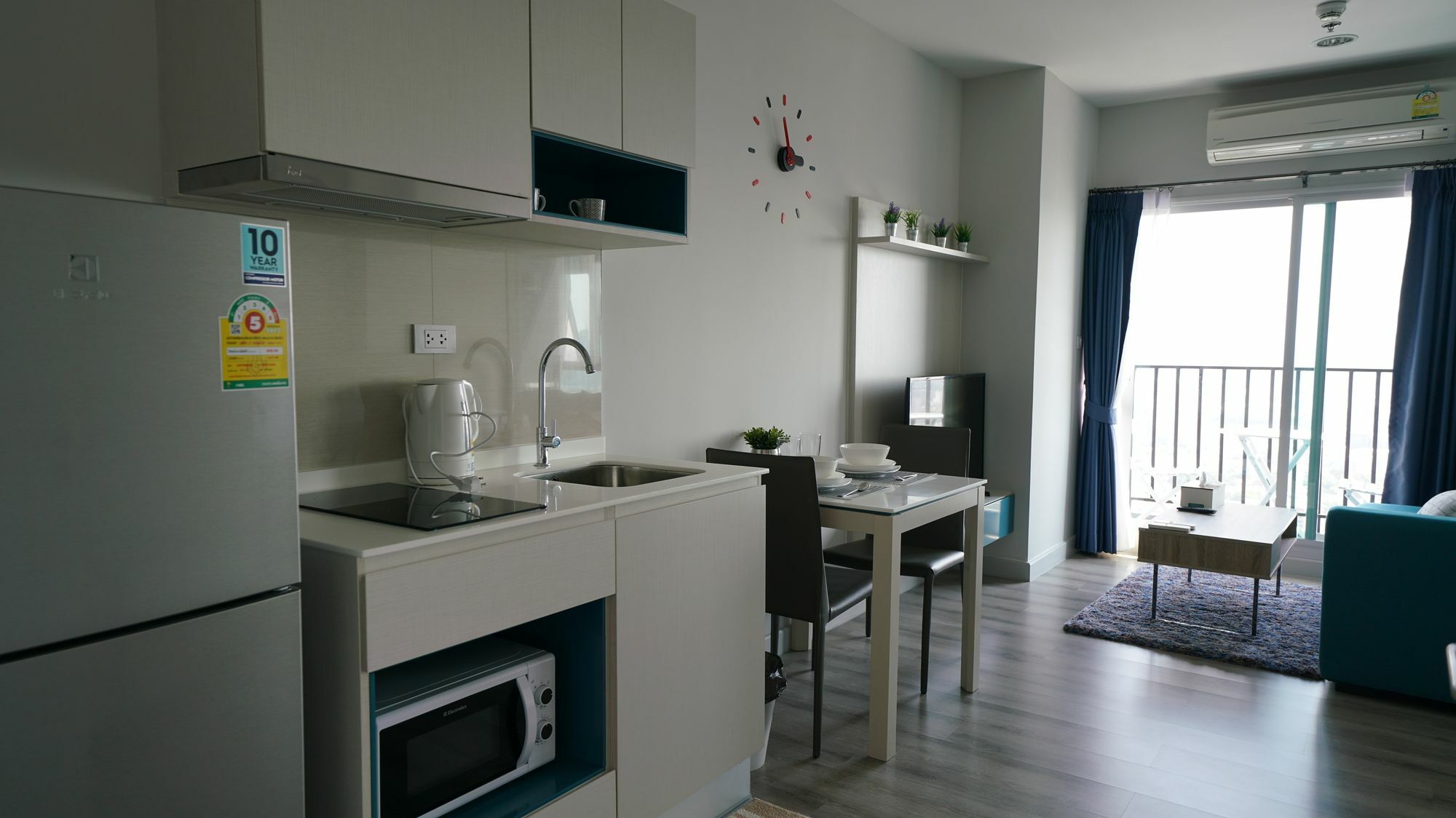 Centric Sea By Uplus Apartment