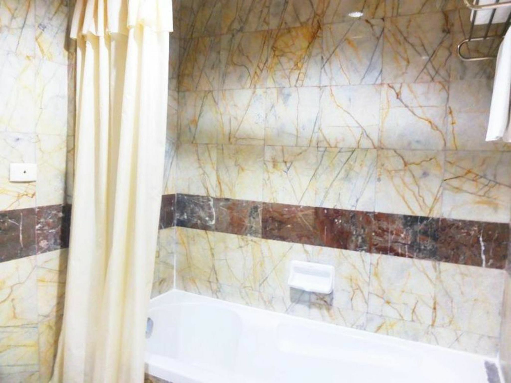 Adriatic Palace 3*