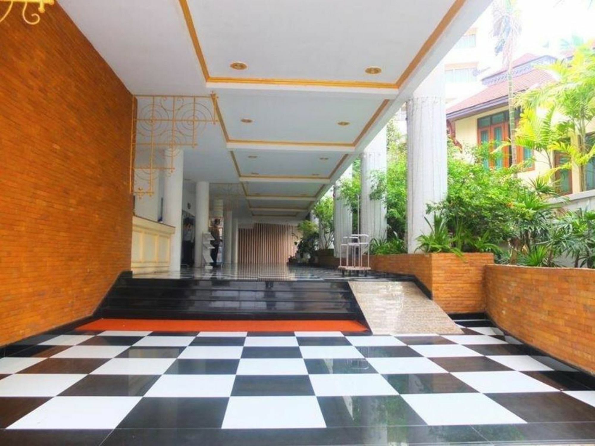 Hotel Adriatic Palace Pattaya