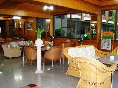 Dynasty Hotel 3*