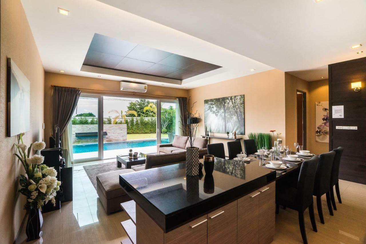 The Ville Jomtien Pool Villa Pattaya