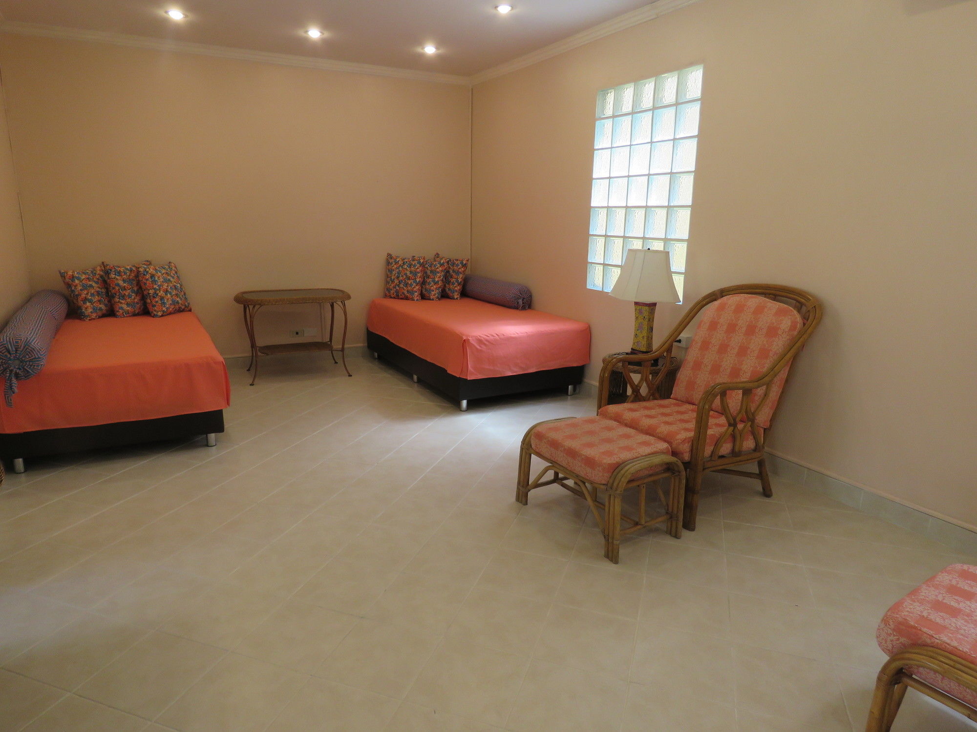 Butterfly Garden Boutique Residence: Luxury With Baths 4* Pattaya