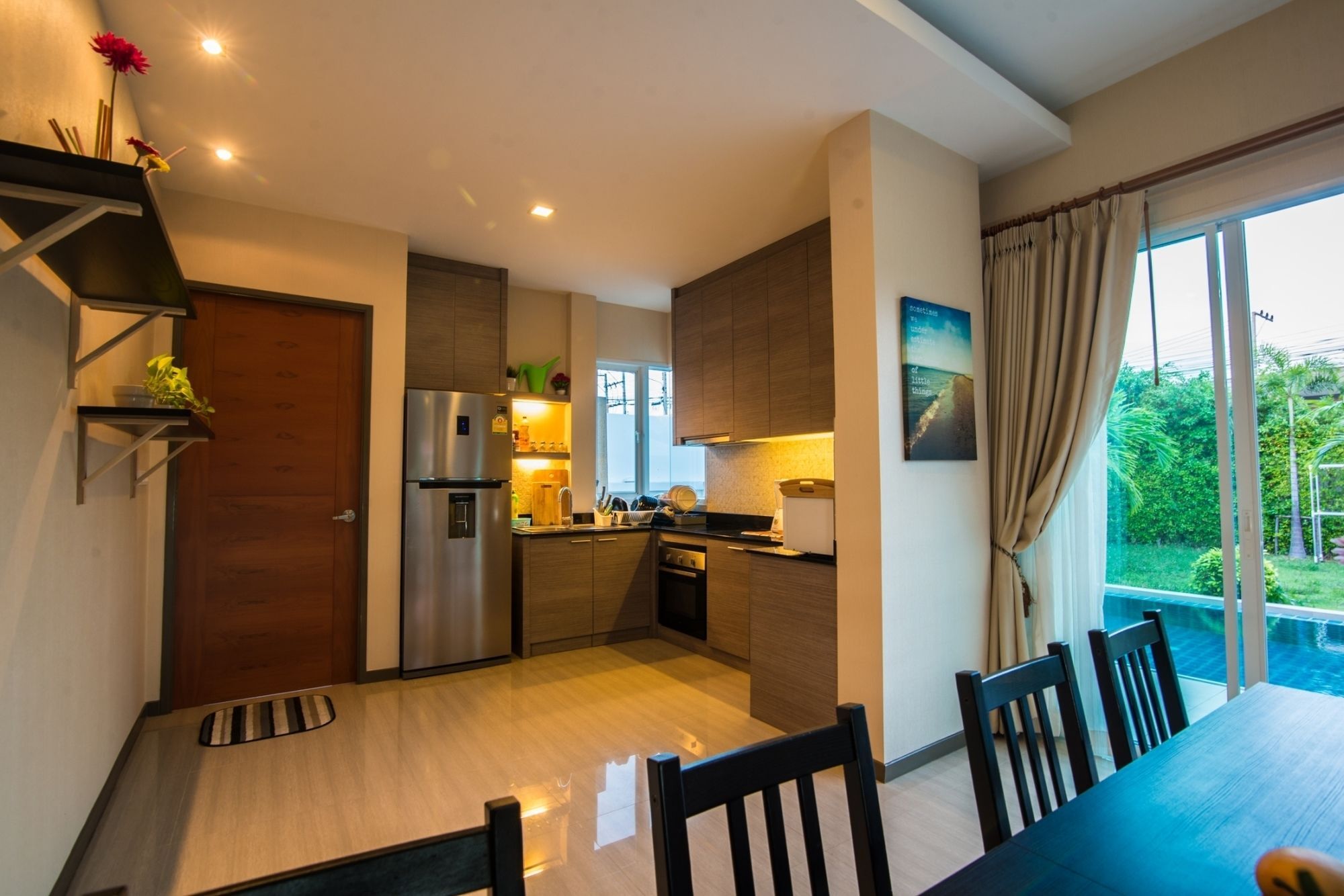 The Deluxe Modern Pool * Pattaya