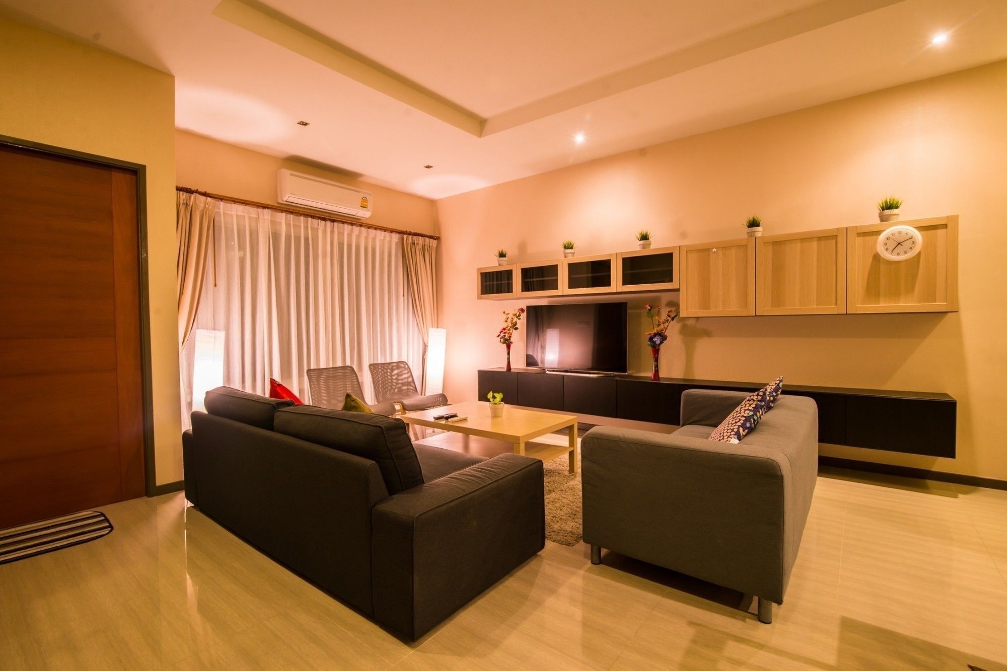 The Deluxe Modern Pool Villa Pattaya