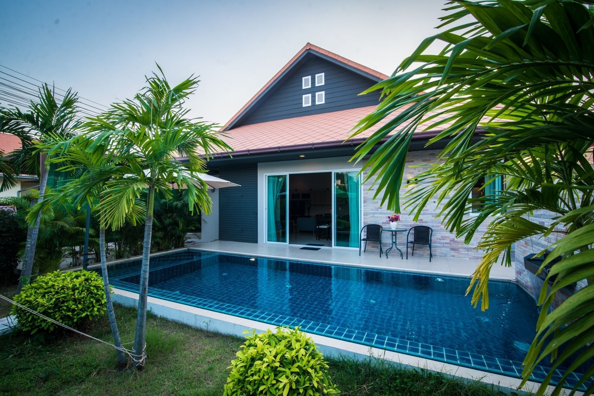 The Deluxe Modern Pool Villa *