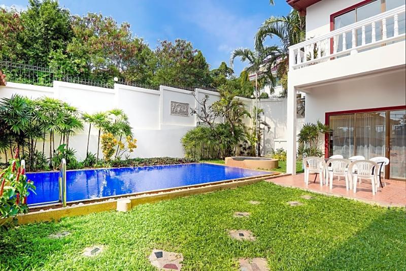 Avoca Pool Villa *